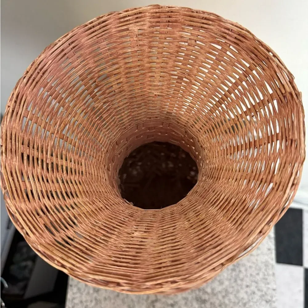 Vintage Wicker Woven Basket Vase Vessel Large - Picture 3 of 4